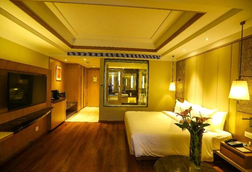 سوییت جونیور, Radisson Bhopal