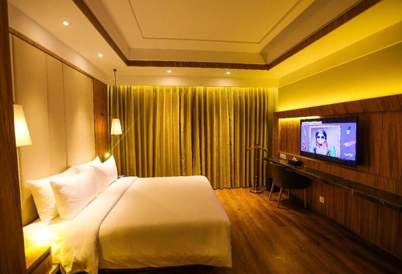 سوییت, Radisson Bhopal