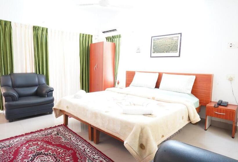Standard Room with Balcony, Tamilnadu  Yercaud