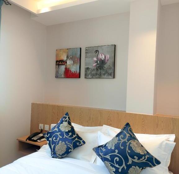 Quarto Estandar Individual, Vancii
