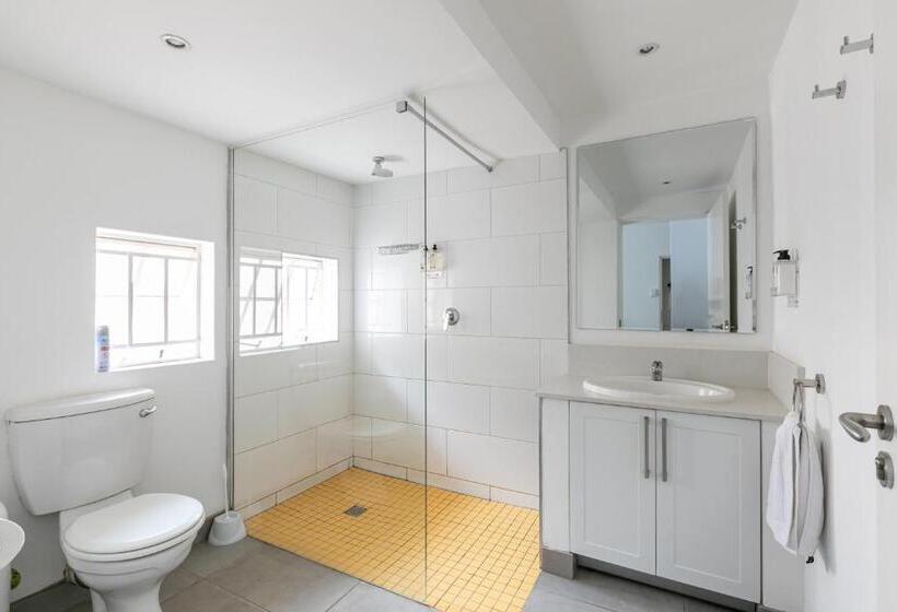 غرفة قياسية, Emmarentia Guest House