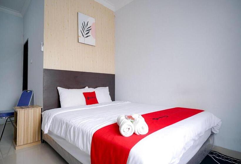 חדר אקונומי, Reddoorz Premium At Raja Hostel Syariah