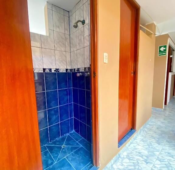 اتاق استاندارد سه تخته با سرویس بهداشتی مشترک, Hospedaje Anais