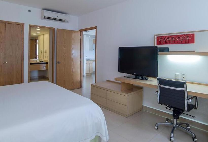 جناح إدارى, Holiday Inn Express Manzanillo, An Ihg