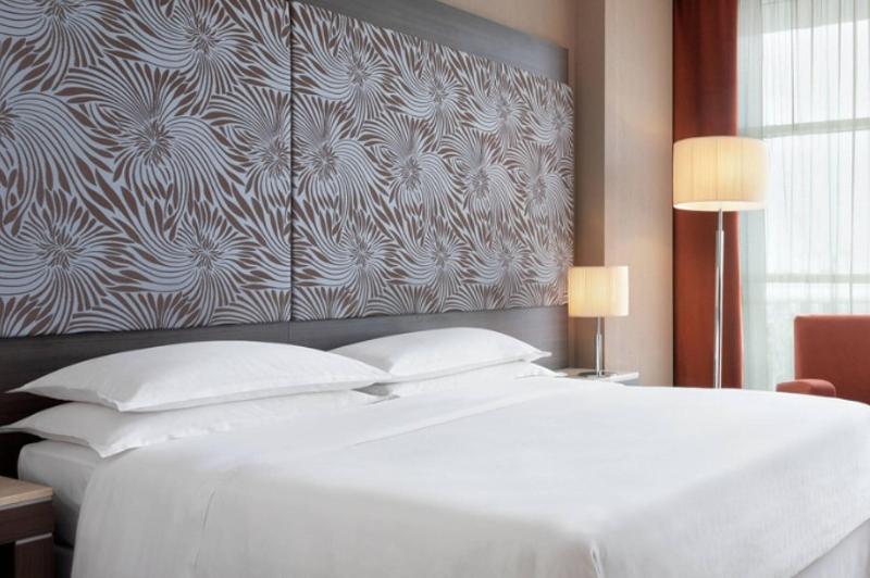 Номер Deluxe, Sheraton Milan Malpensa Airport Hotel & Conference Centre