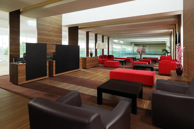 Полулюкс, Sheraton Milan Malpensa Airport Hotel & Conference Centre