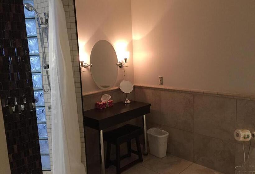 سوئیت مستر, Amosphère Complexe