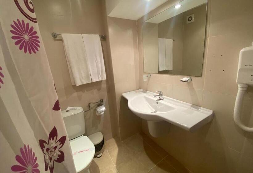 Семейный Номер, Vezhen Hotel   Free Parking