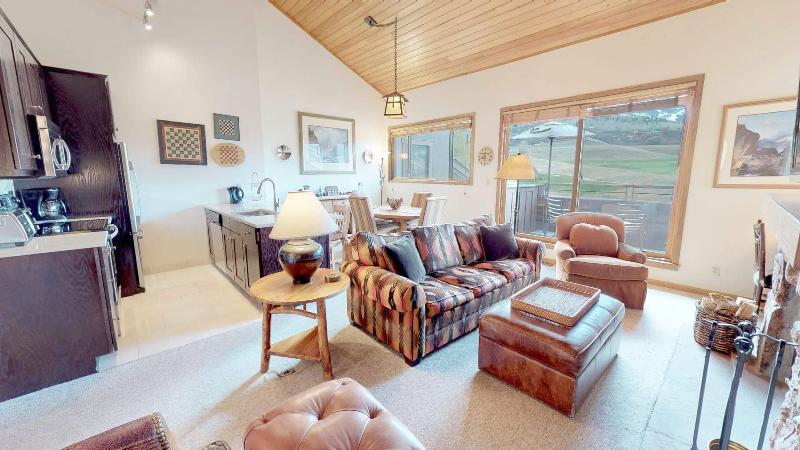 Вилла 2 Спальни, Villas At Snowmass Club