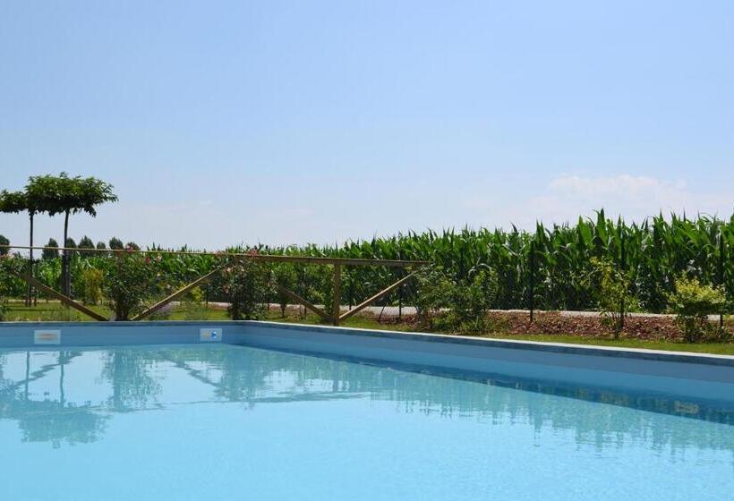 带2个卧室的公寓, Corte Reginella
