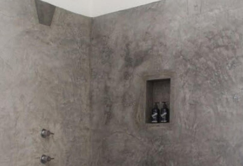 Suíte Júnior, Residencia Tropical Don Bonito