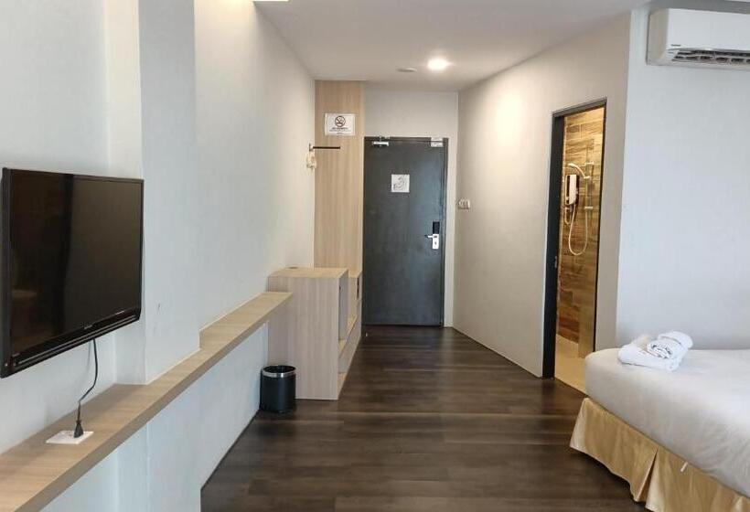 Семейный Номер Deluxe, Roxy Hotel Serian