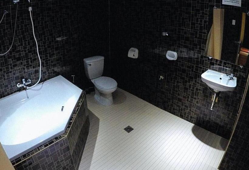豪华家庭房间, Reddoorz Plus @ Taj Hotel Tuguegarao