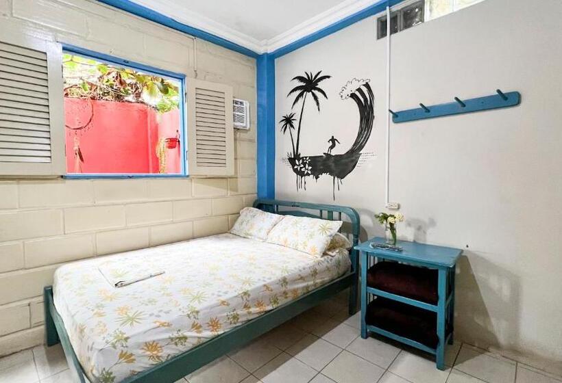 غرفة قياسية ثلاثية, Arrecife Montañita Hostal