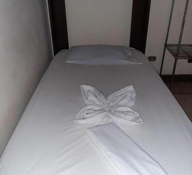Четырехместный Номер Стандарт, Cabinas Surf Arribadas