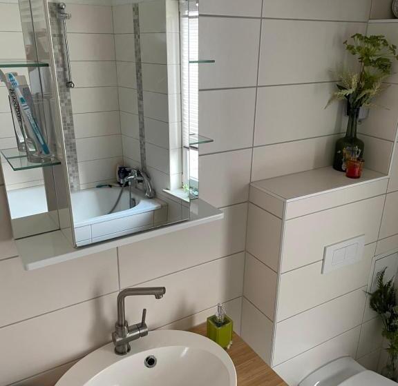 Апартаменты 1 Спальня Нижний Этаж, Lindenhof Liepgarten   Pension & Gaststätte