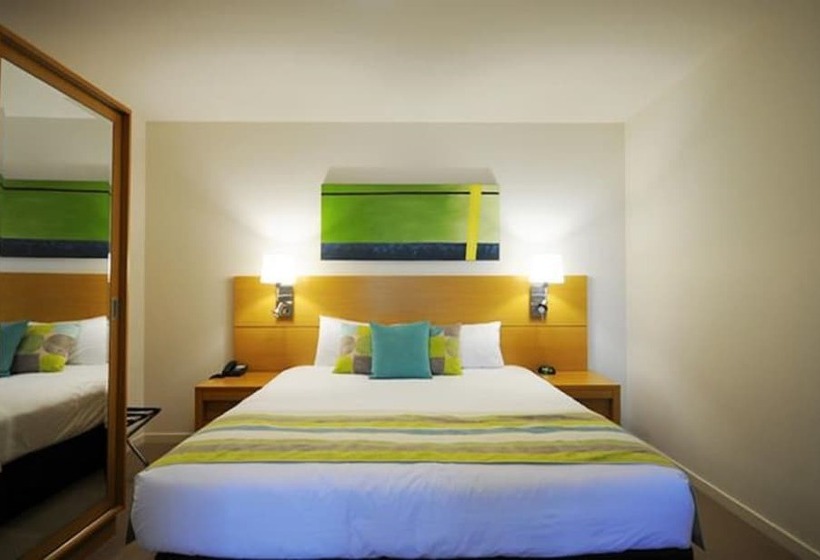 Люкс, Ramada By Wyndham Hervey Bay