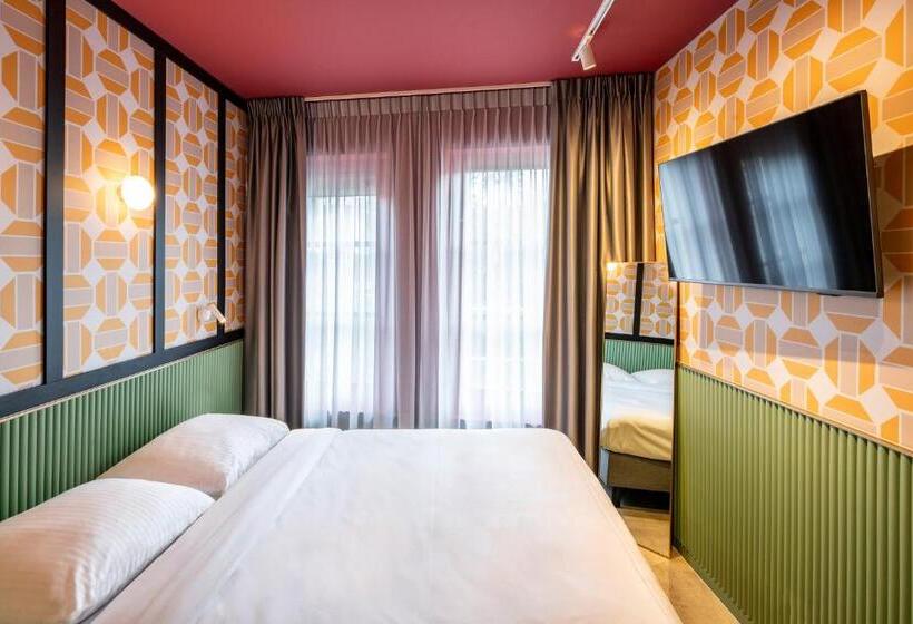 스탠다드 룸, Tourist Inn One Amsterdam