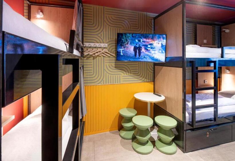 스탠다드 룸 공동 욕실, Tourist Inn One Amsterdam