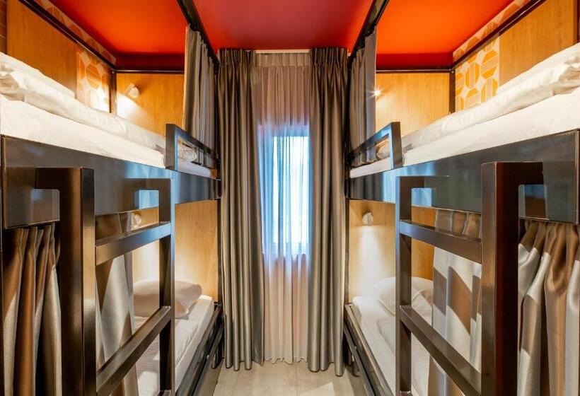 스탠다드 룸 공동 욕실, Tourist Inn One Amsterdam