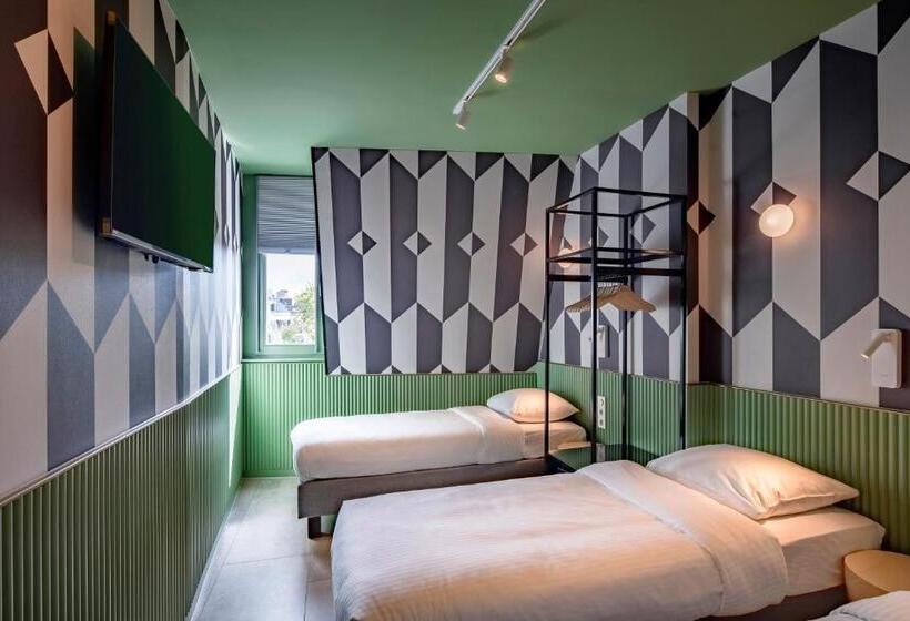 스탠다드 트리플 룸, Tourist Inn One Amsterdam
