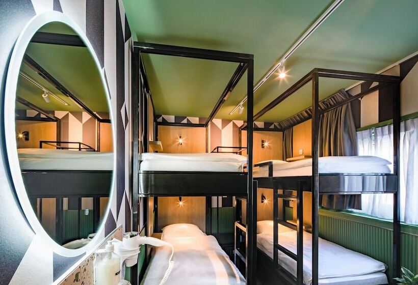 4인용 스탠다드 룸, Tourist Inn One Amsterdam