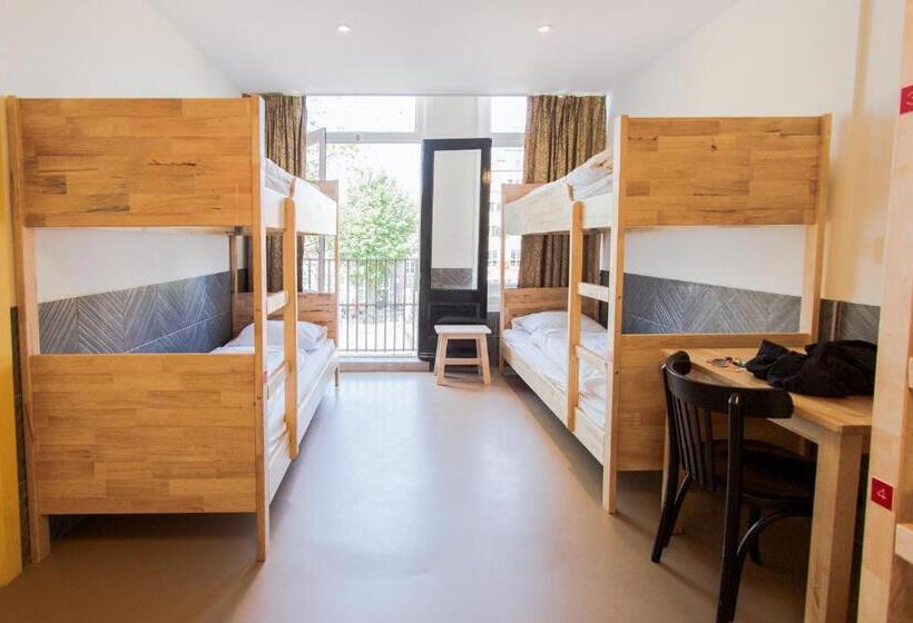 패밀리 룸, Hostel The Globe