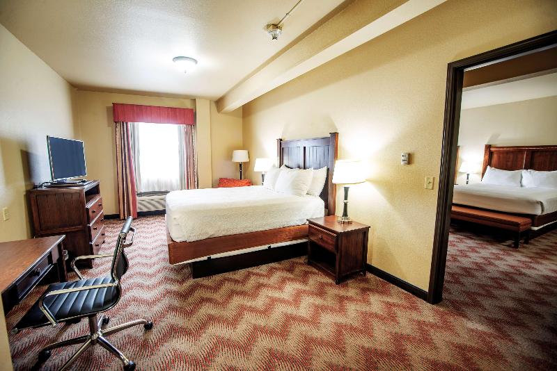 스위트, Best Western Plus Cimarron Hotel & Suites