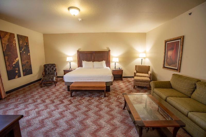 Люкс Кровать Кинг, Best Western Plus Cimarron Hotel & Suites