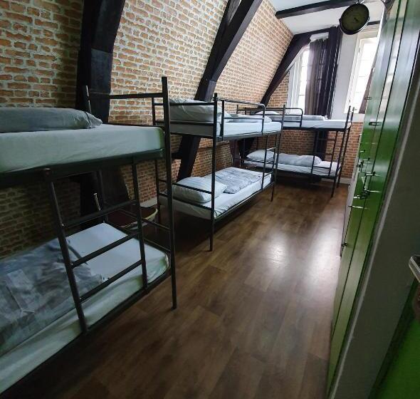 غرفة عائلية كلاسيكية, International Budget Hostel City Center
