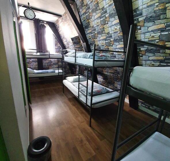 חדר משפחתי קלאסי, International Budget Hostel City Center