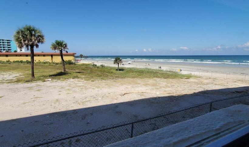 Студия Стандарт Вид на Море, Turquoise Beach Retreat~king Bed~daytona Beach