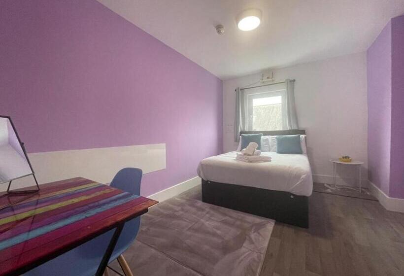 Apartamento 1 Dormitório, Neon 160