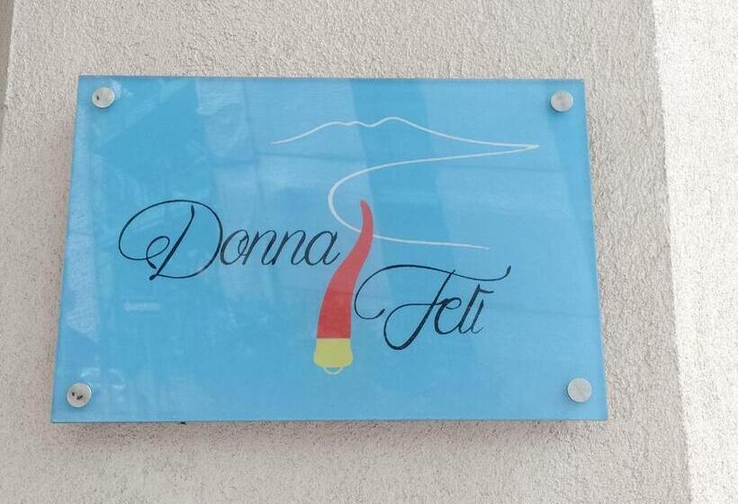 Дом 1 Спальня, Donna Felì
