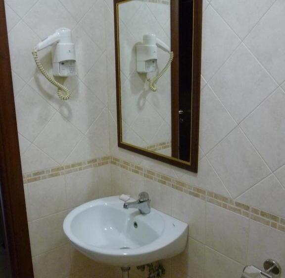 اتاق استاندارد چهار تخته, Agriturismo Biologico Corte Aragonese