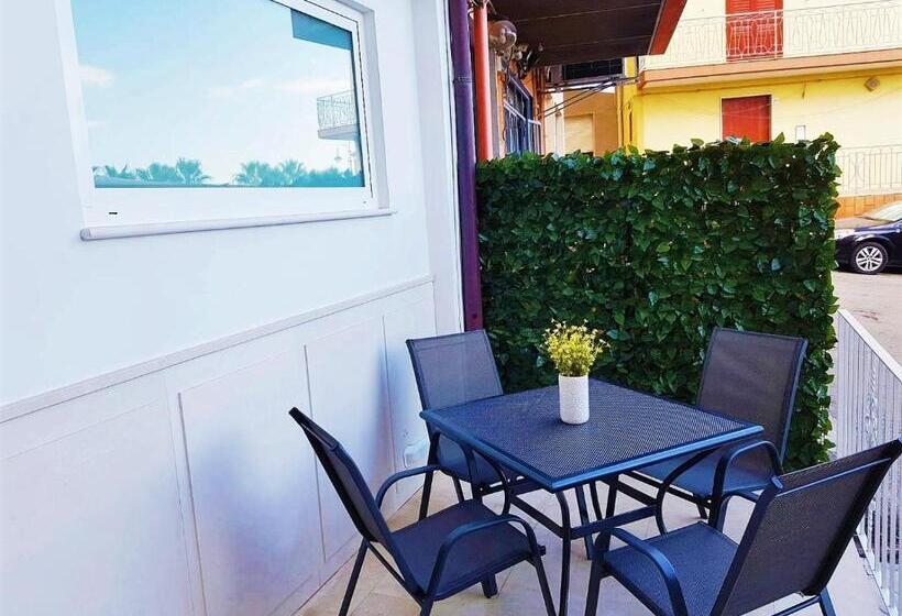 Апартаменты 1 Спальня Нижний Этаж, Madagì Beachfront Apartments