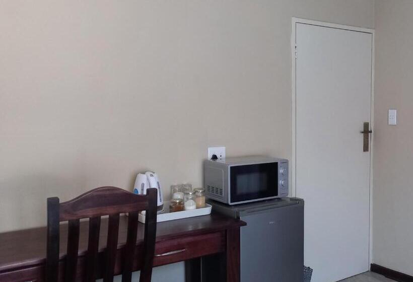 Quarto Estandar, M N M Guesthouse Polokwane Central