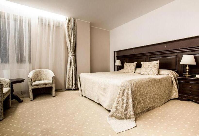 침실 2개 아파트, Alpin Resort Hotel   Apartamentele 2403 2404  Proprietate Administrata De Gazda Privata