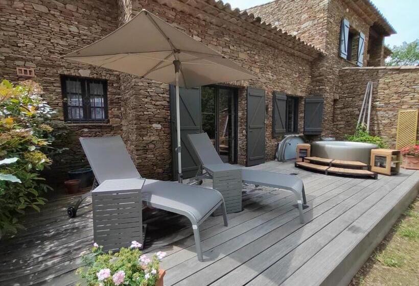 Quarto Estandar Cama King, Domaine Des Chênes De La Galline