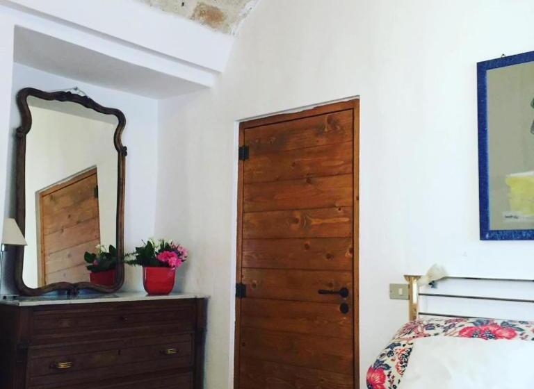 اتاق استاندارد, B&b Donnamarta