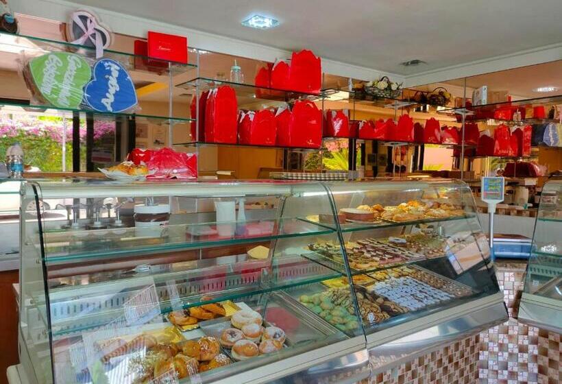 スタンダードトリプルルーム, Gaeta Holidays