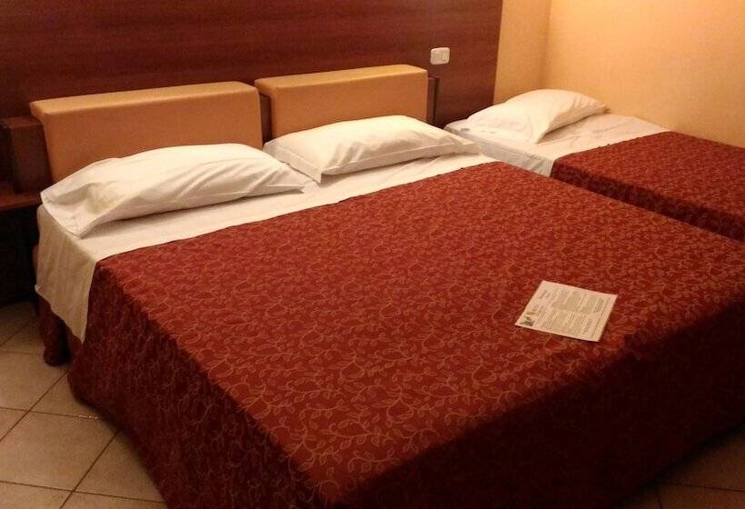 Номер Стандарт Трехместный, Villa Delle Rose   Malpensa