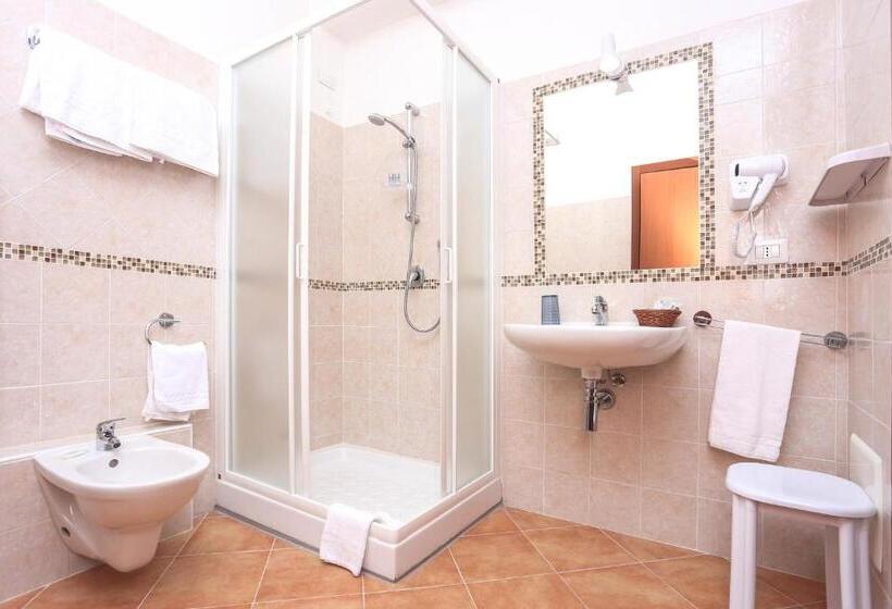 Трехместный Superior Вид на Море, Villa Piras