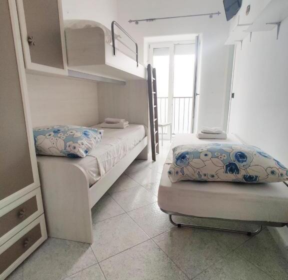 Номер Стандарт Трехместный, Casa Vacanze Da Serena