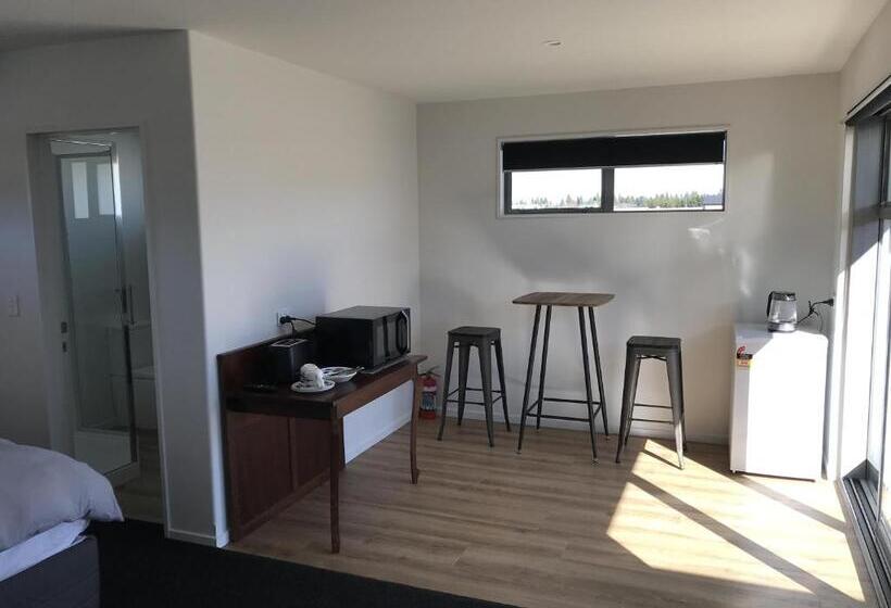 Стандартный Номер Кровать Кинг, Stylish Space
