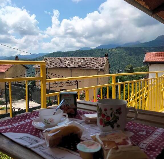 Четырехместный Номер Стандарт, B&b La Marmotta