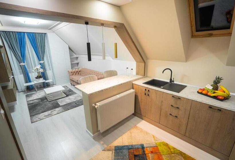 سوییت جونیور, Shimresidence Luxury