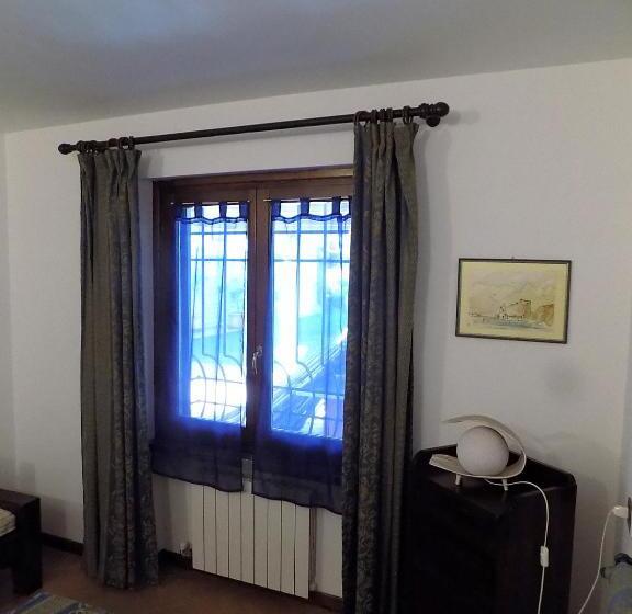 استودیوی استاندارد, Casa Nuccia Gentili David
