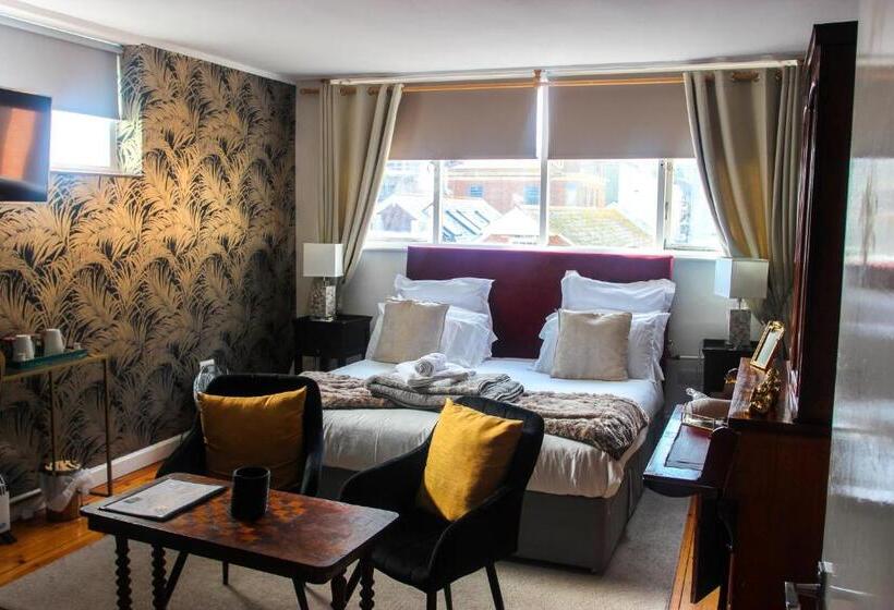 اتاق لوکس, The Bank Hotel & Bistro