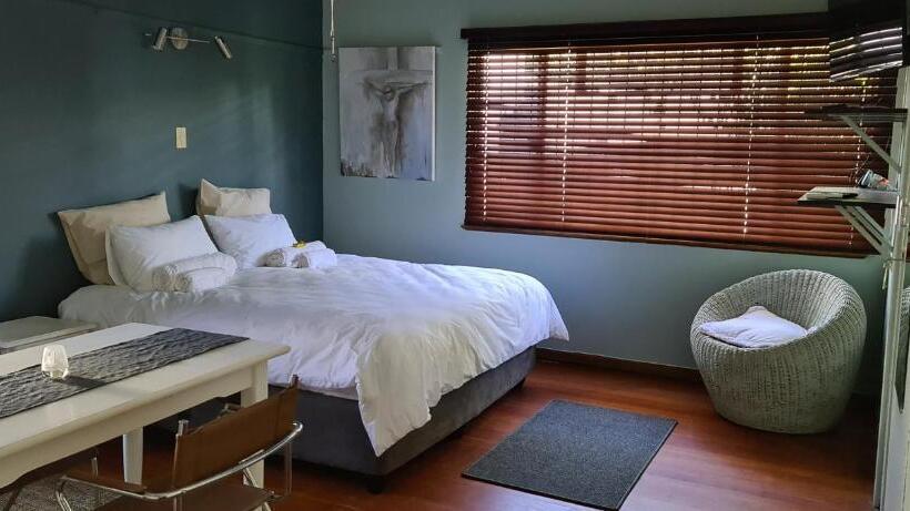 Номер Стандарт, Emmaus Double Room